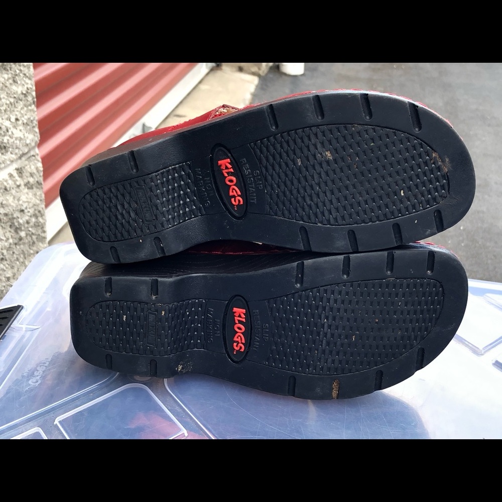 Klogs Slip Resistant Red Leather Clogs Sandals - Picture 13 of 13